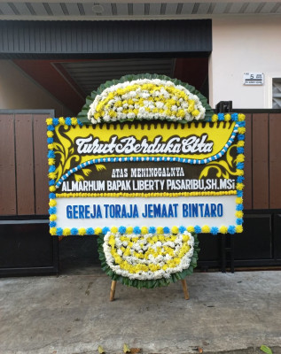Papan Bunga Duka di Madurejo