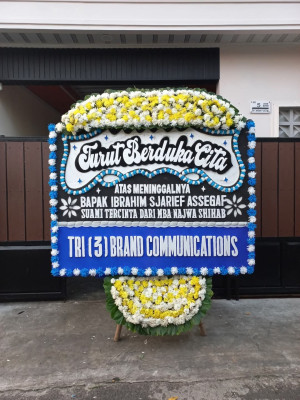 Papan Bunga Duka di Madurejo